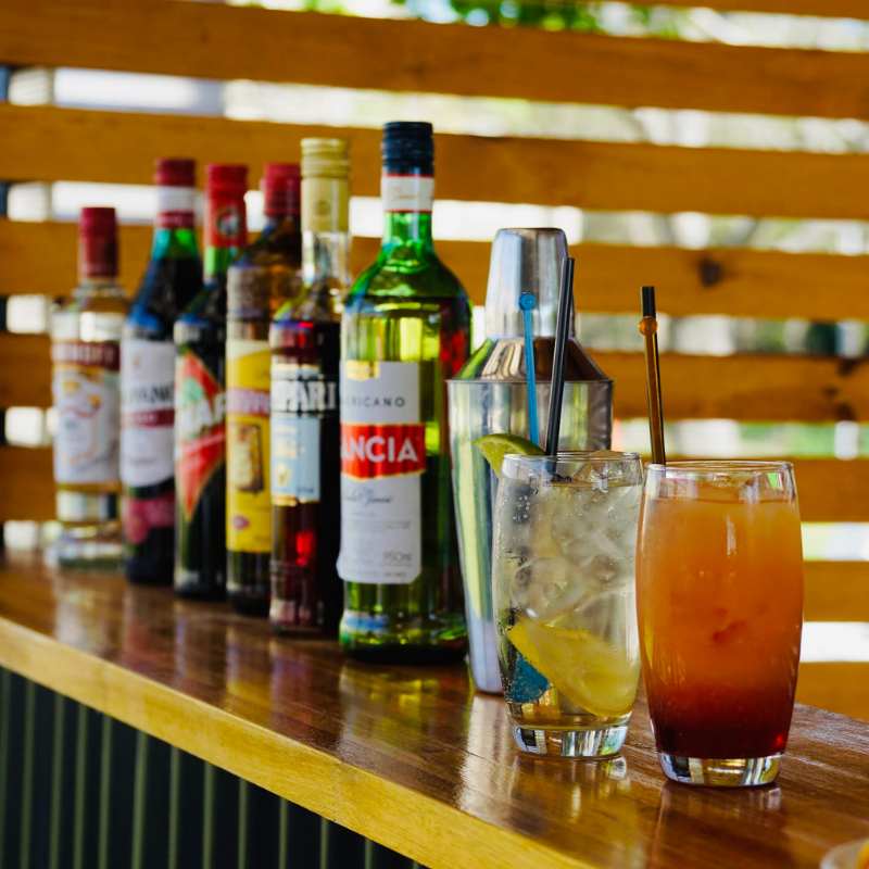 BAR DE PILETA